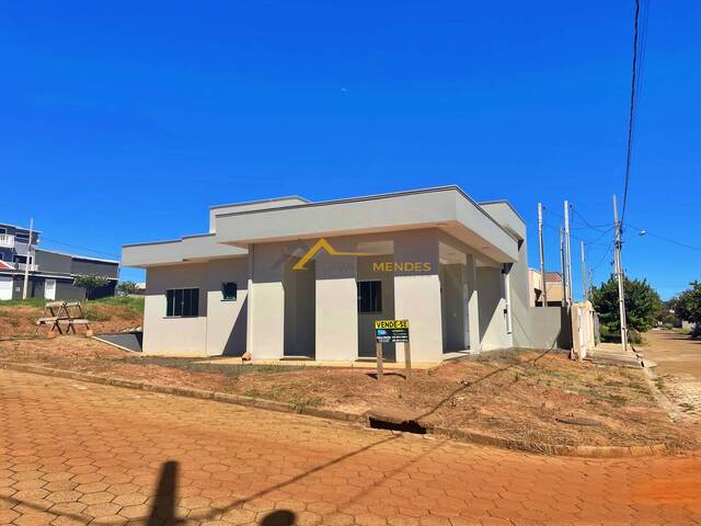 #05 - Casa para Venda em Siqueira Campos - PR