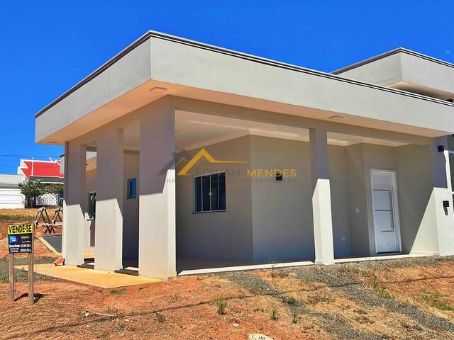 #05 - Casa para Venda em Siqueira Campos - PR