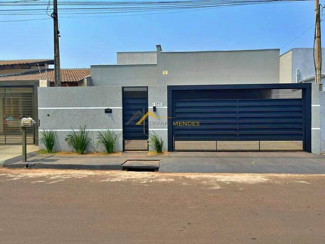 #15 - Casa para Venda em Jacarezinho - PR